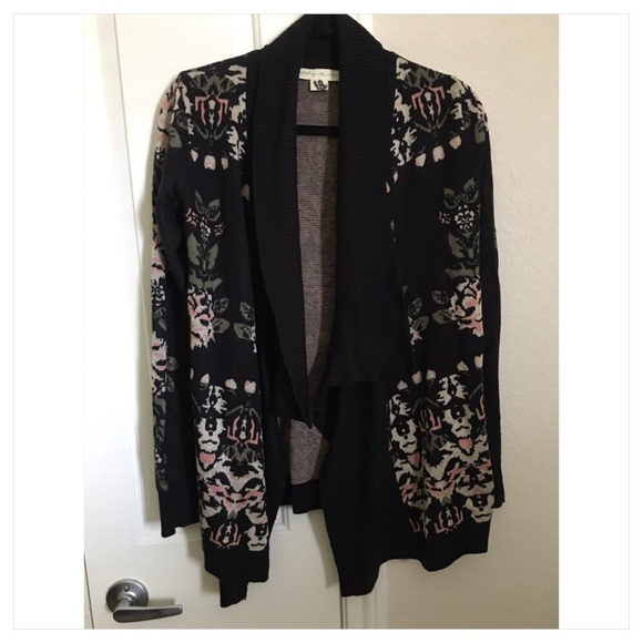 Staring at Stars Floral Cardigan - Picture 2 of 13